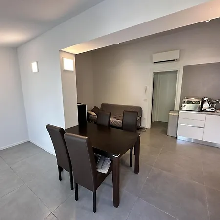 Lovely For Families With Garden And Fireplace Διαμέρισμα